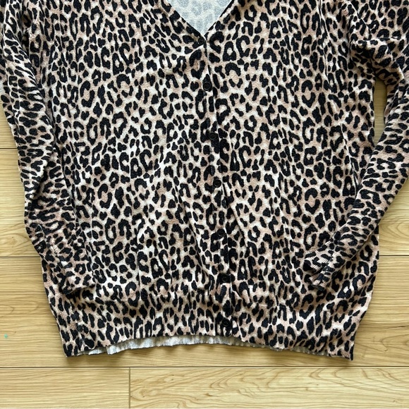 Rib knit animal print button front cardigan, Size L - Picture 3 of 4